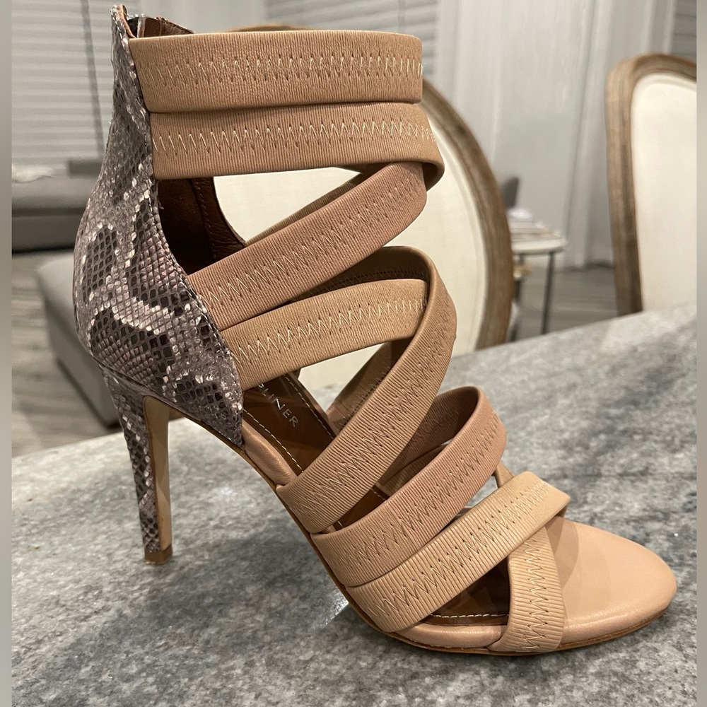 Donald J. Pliner Arlen Size 8.5, High Heels Strappy Back Zipper Blush Nappa